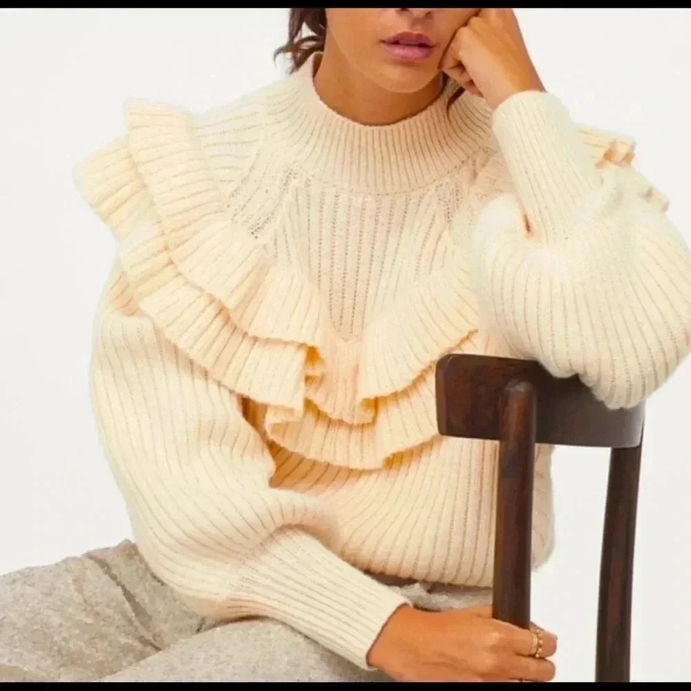 NWT H&M Flounced, Rib-Knit Sweater, Size XS, Creme